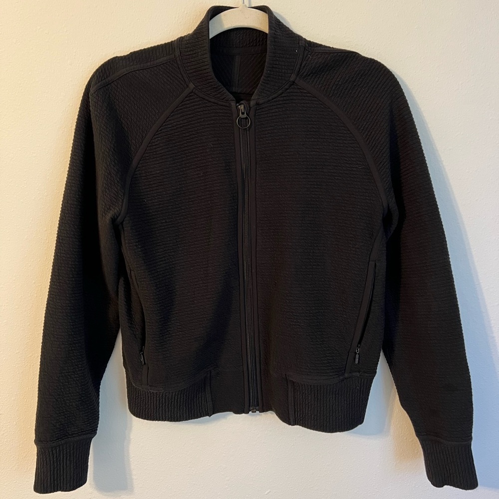 Lululemon On Repeat Bomber jacket